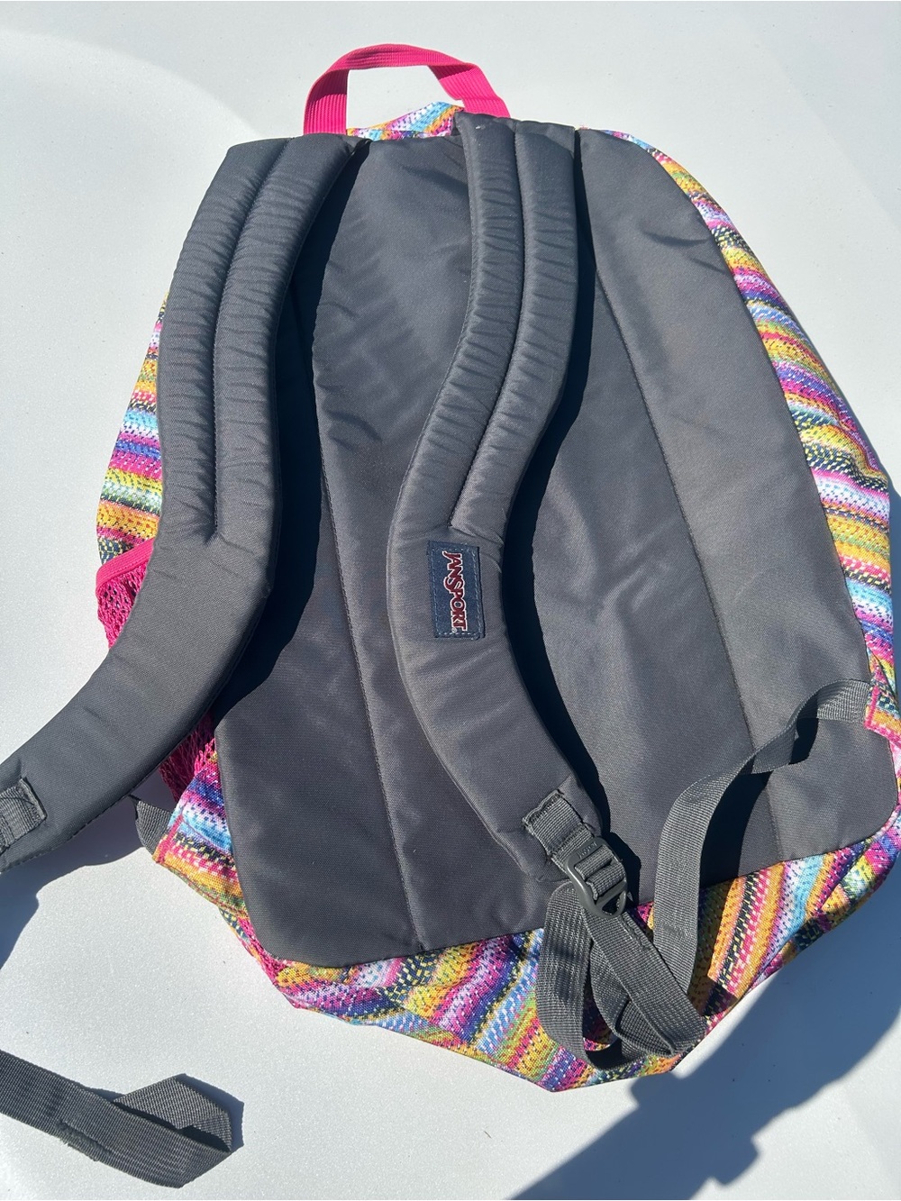 Backpack w/ multiple zipper compartments. - Picture 5 of 12